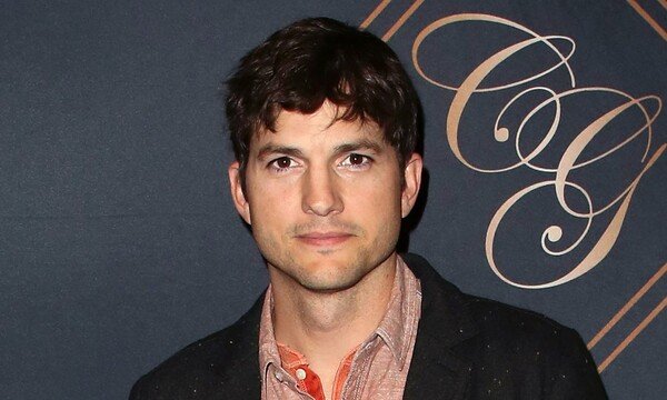 ashton kutcher stiv djobsning olma qaytishiga oxshaydi haqida malumot 65cd9013e4f9f