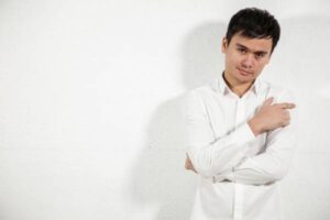 Shuhrat Yo’ldoshev — Devona 2 shuhrat yoldoshev devona 65ca85afec37b