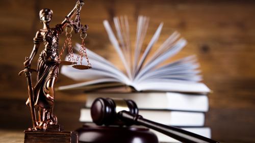 fuqarolar va tashkilotlar konstitutsiyaviy sudda kocabbrib chiqish uchun masalani kiritishlari mumkin bocabbladi 660ba82e2f06f