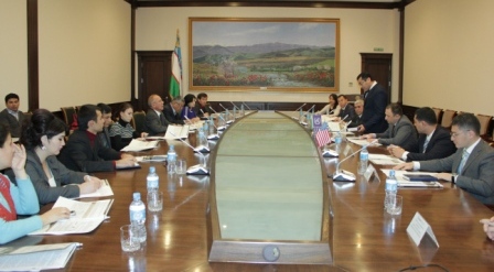 oliy sudning yangi kitobi va veb sayti 660bea66e3bda